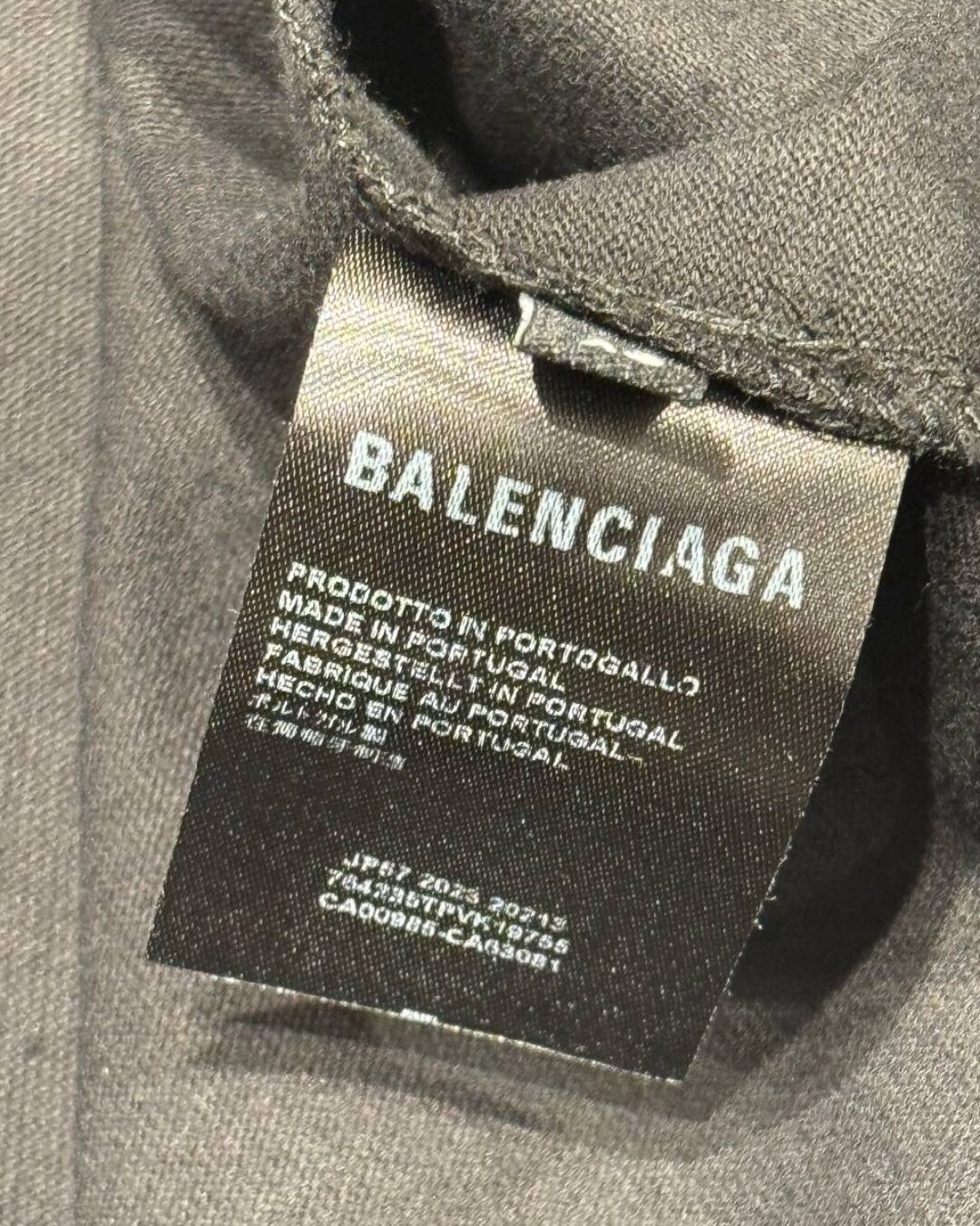 Футболка Balenciaga — изображение 6