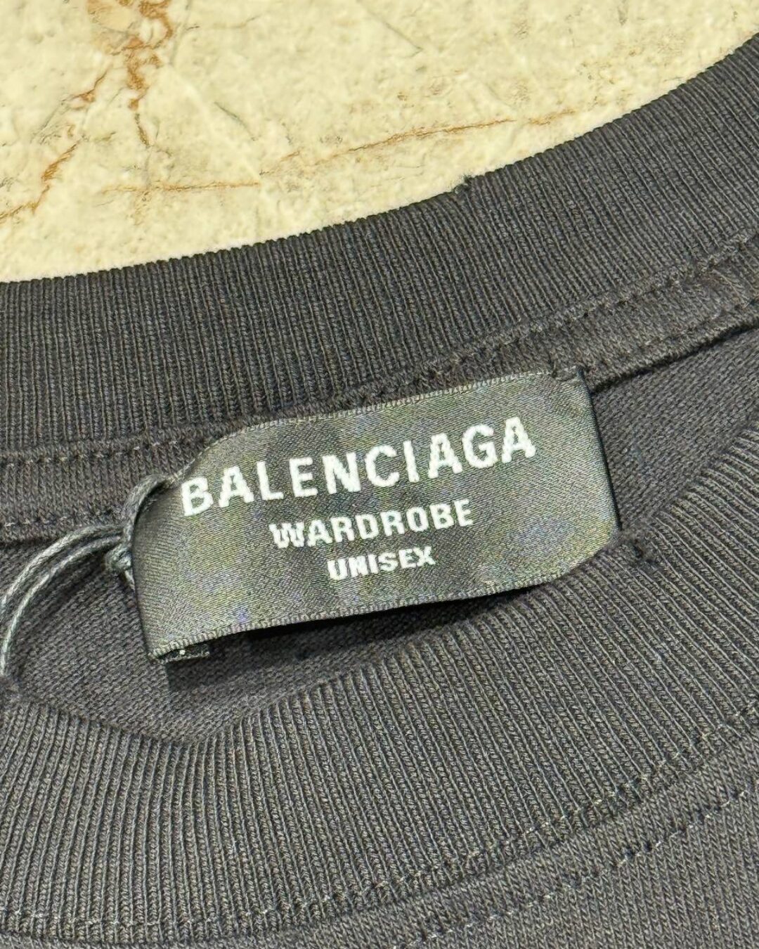 Футболка Balenciaga — изображение 8