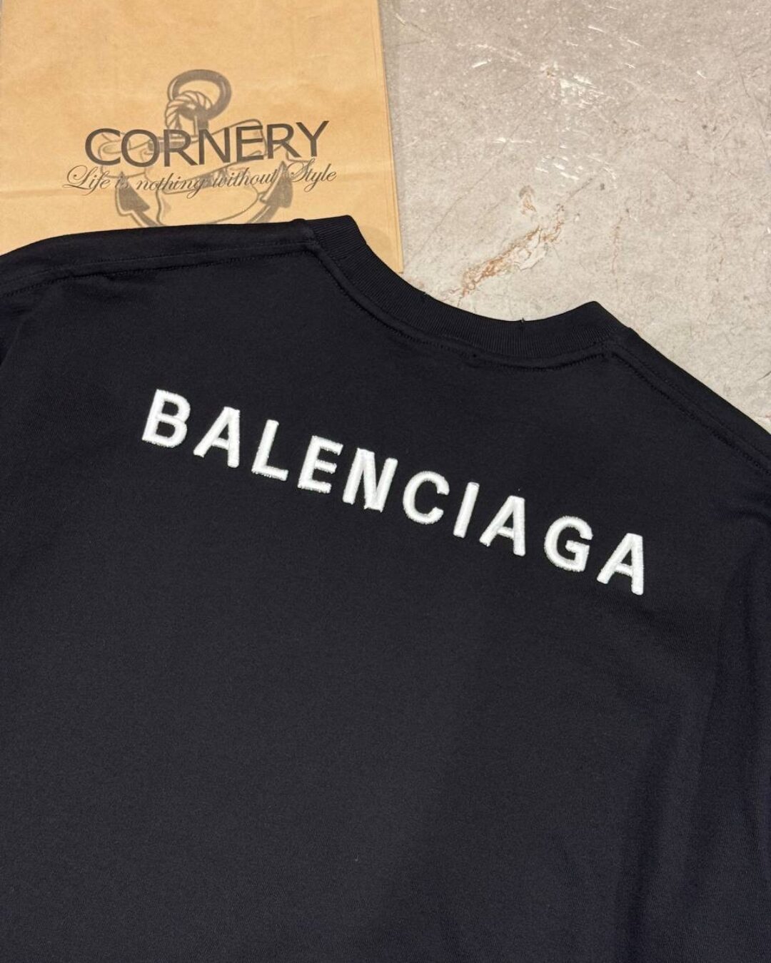 Футболка Balenciaga — изображение 9